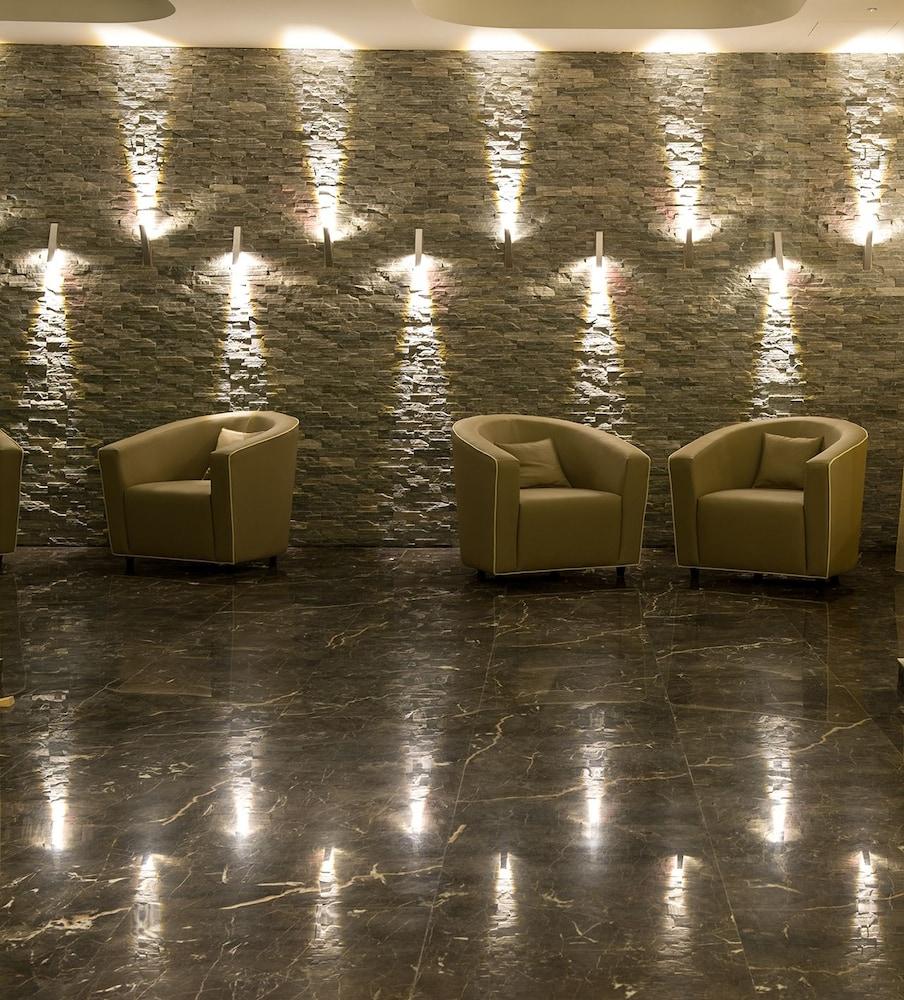 Main Palace Hotel 로칼루메라 외부 사진