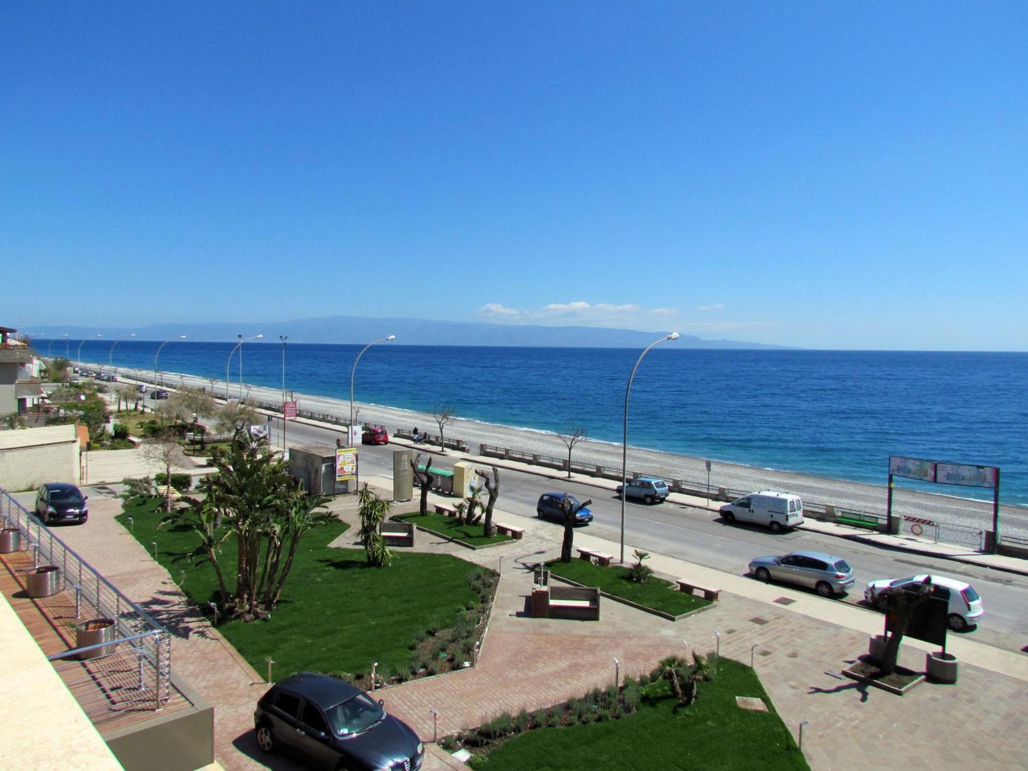 Main Palace Hotel 로칼루메라 외부 사진