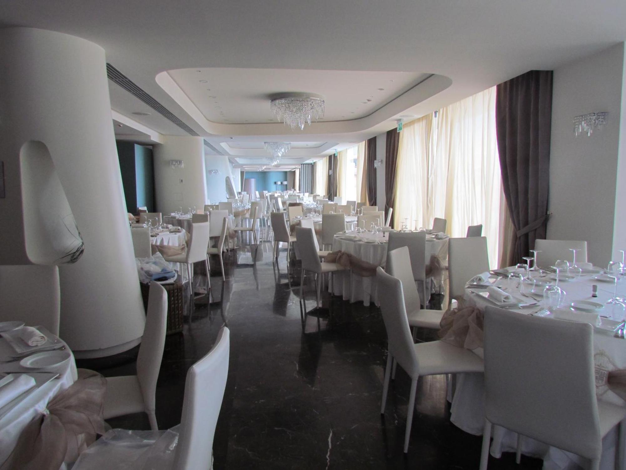 Main Palace Hotel 로칼루메라 외부 사진