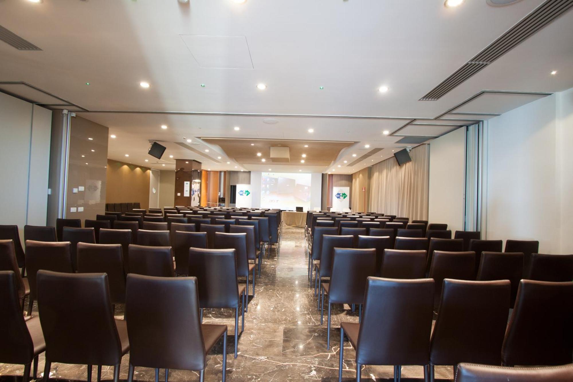 Main Palace Hotel 로칼루메라 외부 사진